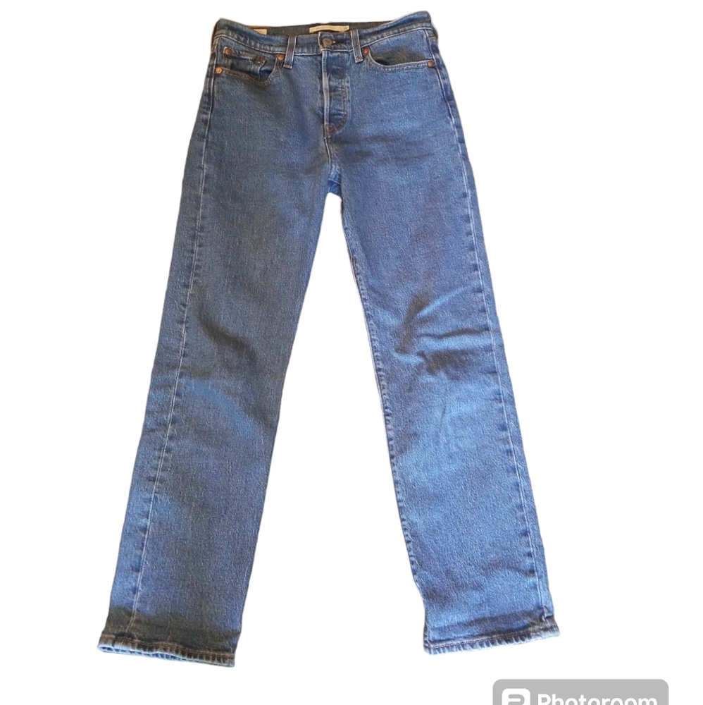 Levi's wedgie straight 26 x 28 button fly